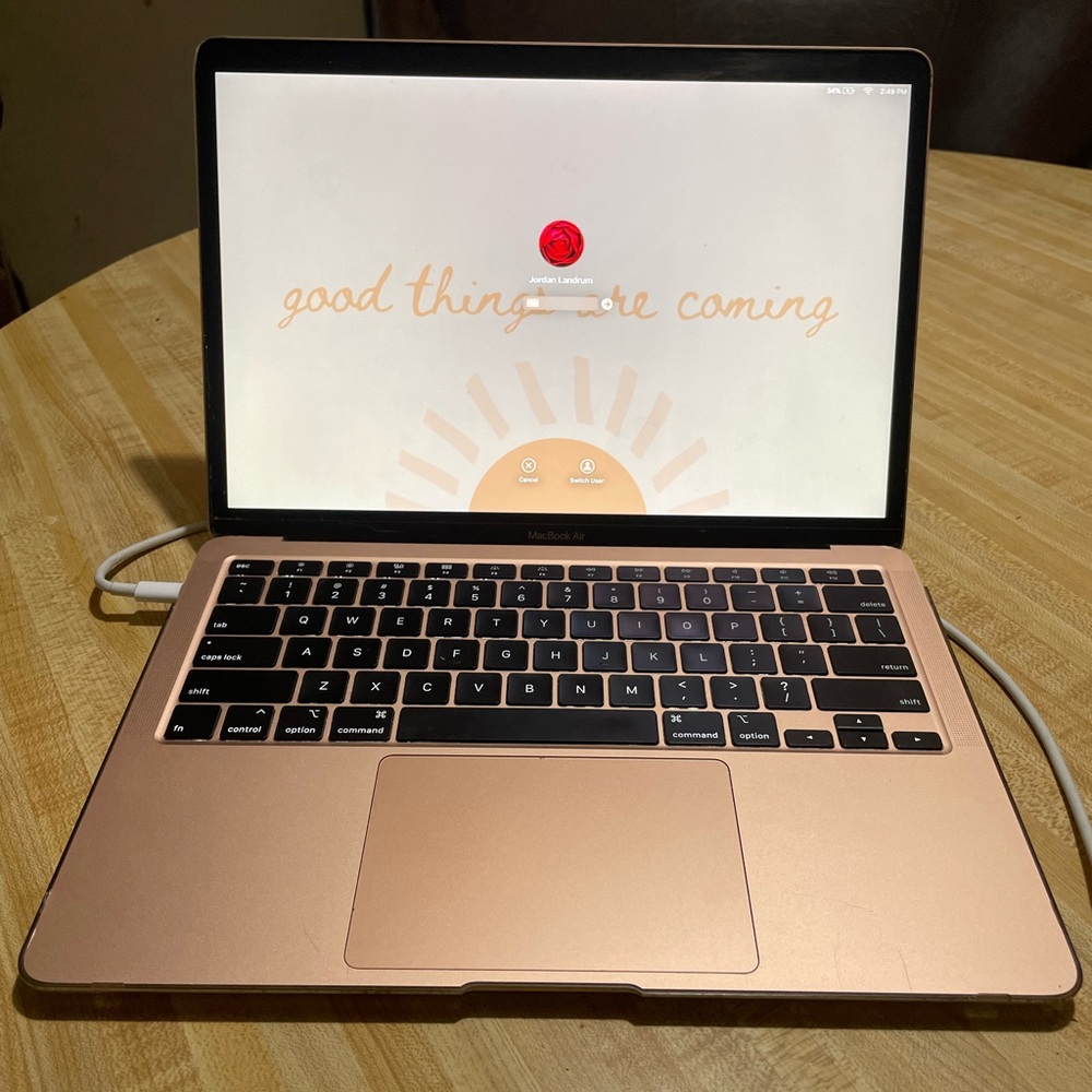 Apple MacBook Air 13” i3